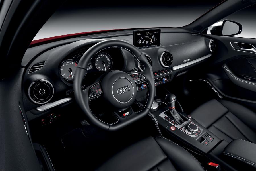 Торпедо Audi S3 (8V) 2013 года  (WW) (фото 6 из 101)